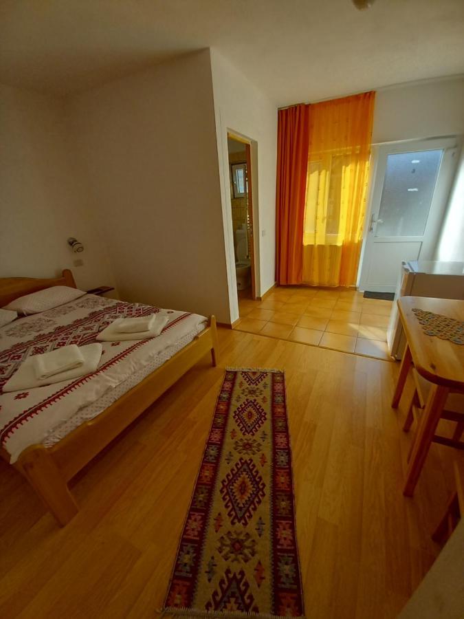 Casa Din Barcut ξενώνας Εξωτερικό φωτογραφία