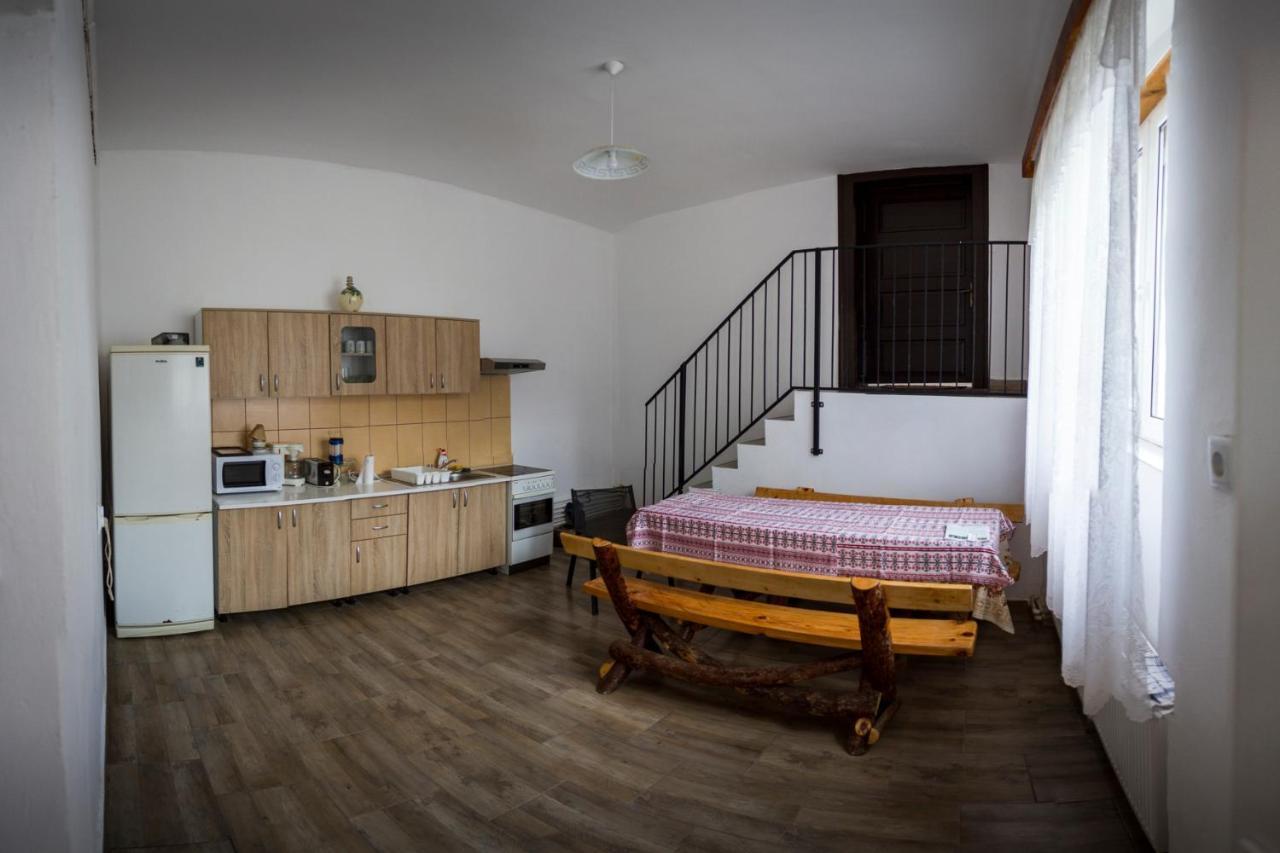 Casa Din Barcut ξενώνας Εξωτερικό φωτογραφία